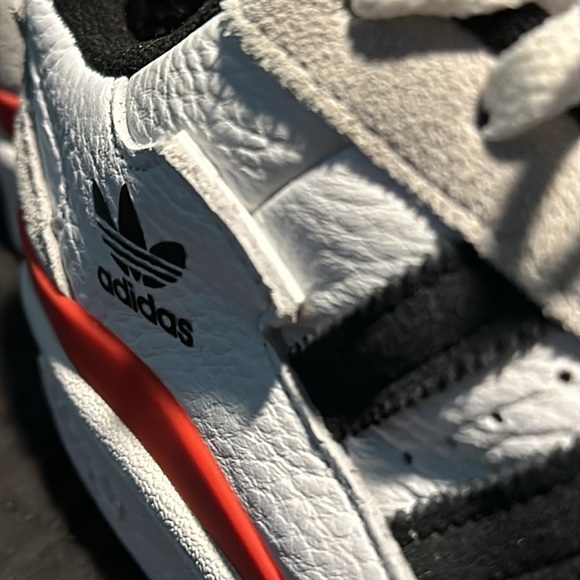 /// ADIDAS Forum Shoes US men's 11 FASHION 3 Stripes White • Black • Red /// - Picture 9 of 10